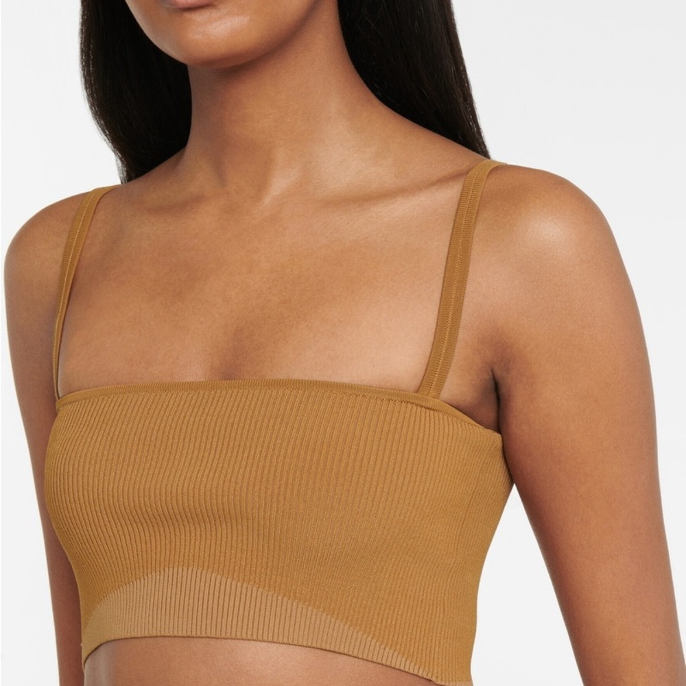 SIR - Caramel ribbed-knit crop top